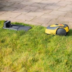 Powerplus POWXG6305 Robotmaaier - 18V - Voor Gazons Tot Ca. 500m² - Maaibreedte 180mm - Incl. Laadstation En Accessoires -Tuin Aanleg 1200x1200 1351