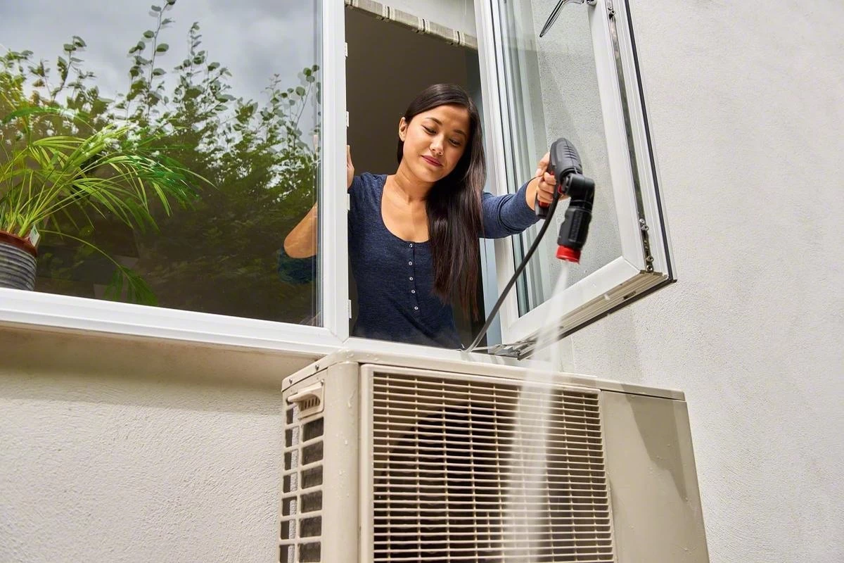 Bosch EasyAquatak 100 Hogedrukreiniger - Op Snoer - 1200 W - 100 Bar 8 Bosch EasyAquatak 100 Hogedrukreiniger - Op Snoer - 1200 W - 100 Bar - Afbeelding 6