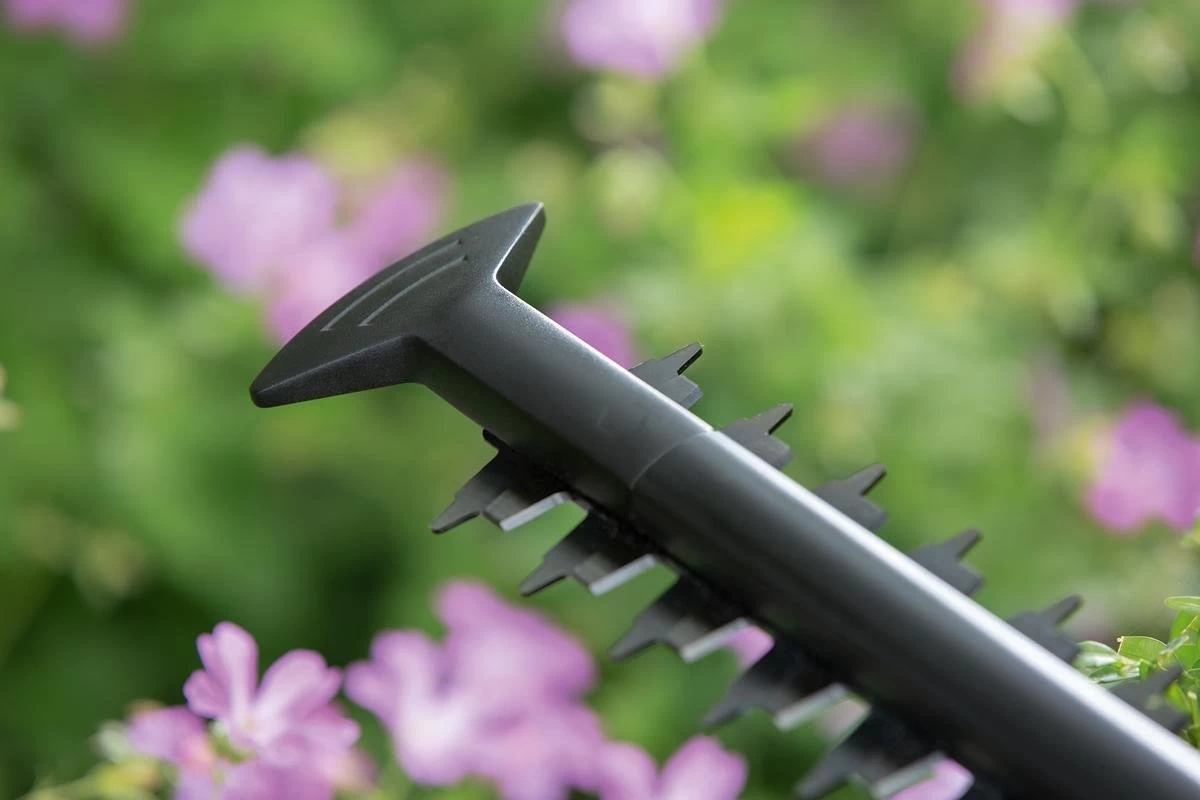 Bosch EasyHedgeCut 18-45 Heggenschaar - Zonder 18 V Accu En Lader 5 Bosch EasyHedgeCut 18-45 Heggenschaar - Zonder 18 V Accu En Lader - Afbeelding 3