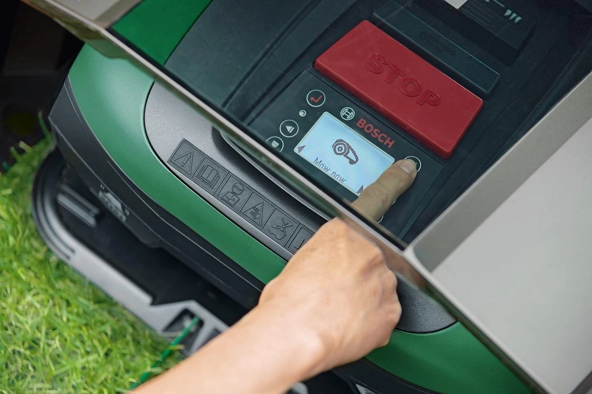 Bosch Indego S+ 500 Robotmaaier - Voor Gazons Tot 500 M2 - Incl. Laadstation En Accessoires - Connected 7 Bosch Indego S+ 500 Robotmaaier - Voor Gazons Tot 500 M2 - Incl. Laadstation En Accessoires - Connected - Afbeelding 5