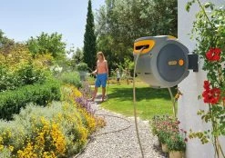 Hozelock AutoReel Slangenhouder / Wandslangbox 20m - Ø12,5mm 35 Hozelock AutoReel Slangenhouder / Wandslangbox 20m - Ø12,5mm -Tuin Aanleg 1200x845 4