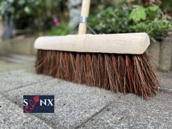 Synx Tools Gemeente Bezem 45 Cm - Straatbezem / Stadsbezem - Steel 150 Cm - Harde Natuurvezels - Bezemsteel - Bezems - Schrobborstels - Veger - Buitenbezem -Tuinbezem -Tuin Aanleg 1200x899 33
