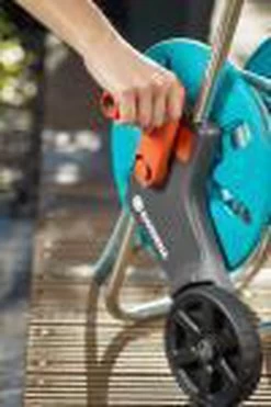 GARDENA AquaRoll S Slangenwagen - Verstelbare Handgreep - Excl. Tuinslang -Tuin Aanleg 800x1200 132