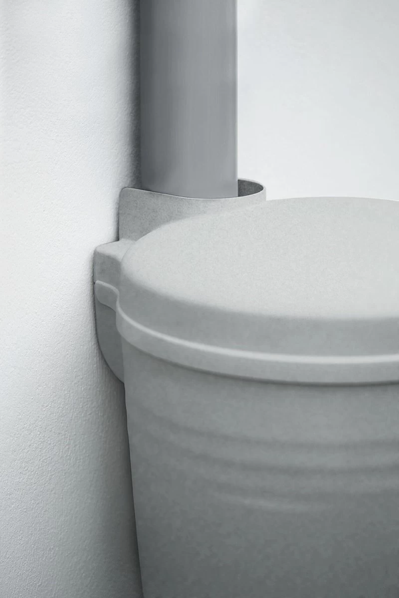 Elho Green Basics Rain Catcher 33 - Regenton Voor Balkonbuiten - Ø 33.5 X H 73.5 Cm - Grijs/Living Concrete 5 Elho Green Basics Rain Catcher 33 - Regenton Voor Balkonbuiten - Ø 33.5 X H 73.5 Cm - Grijs/Living Concrete - Afbeelding 3