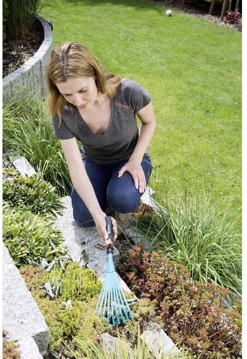 GARDENA Combisystem Bladharkje - Werkbreedte 12 Cm - 25 Jaar Garantie 10 GARDENA Combisystem Bladharkje - Werkbreedte 12 Cm - 25 Jaar Garantie - Afbeelding 8