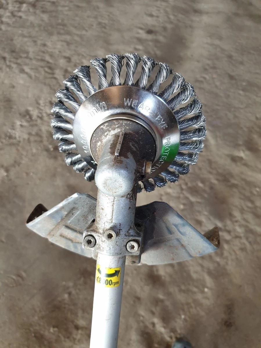 Onkruidborstel Voor Bosmaaier | 150mm /15 Cm Staalborstel Nieuw | Universele Onkruidborstel 150 Mm - Onkruidverwijderaar - Voegenborstel - Grastrimmer 8 Onkruidborstel Voor Bosmaaier | 150mm /15 Cm Staalborstel Nieuw | Universele Onkruidborstel 150 Mm - Onkruidverwijderaar - Voegenborstel - Grastrimmer - Afbeelding 6